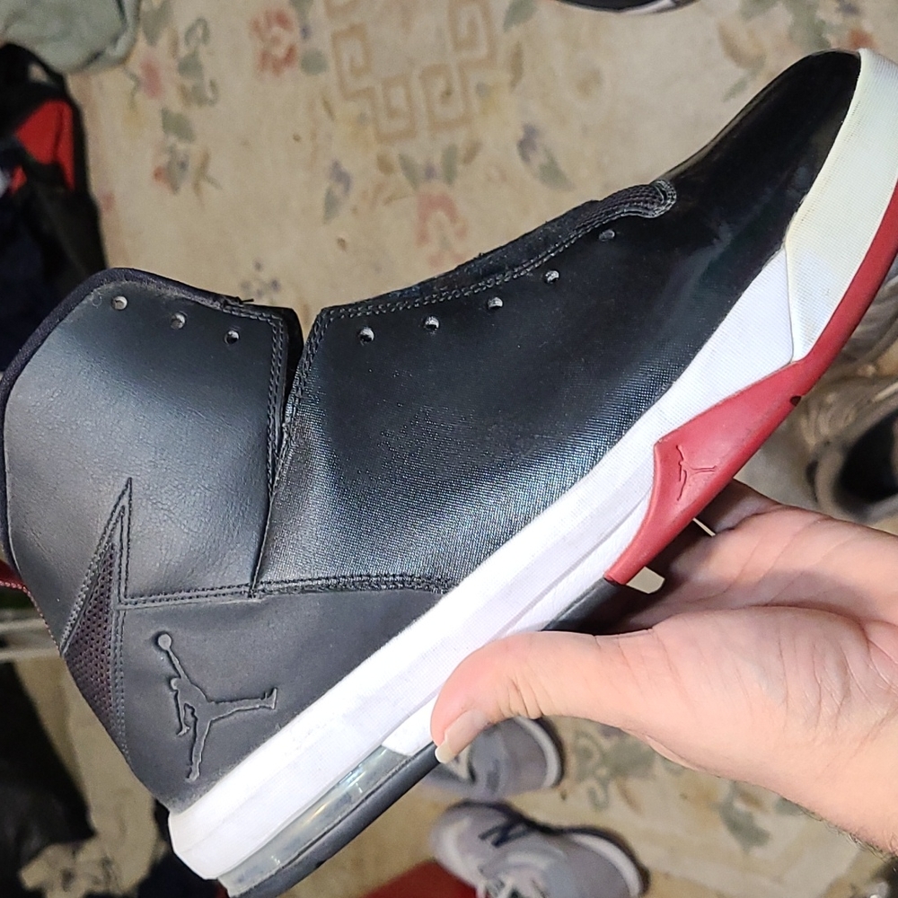 Size 14 Jordan flight gently used